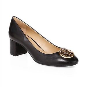 Tory Burch
Chelsea Leather Pumps